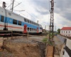 Modernizace trati; práce na železničním mostě u Horymírova náměstí v Radotíně, 21.7.2020